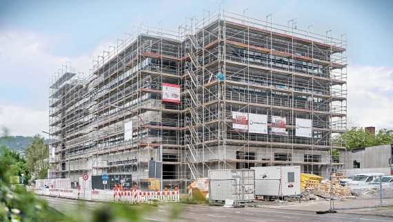 AMF-logistikcenteret i Fellbach, Tyskland, under opførelsen