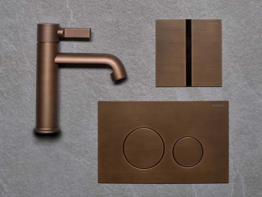 Geberit Sigma40 betjeningsplade og urinalplade Type 40 med harmonisk afstemt finish i metaltonen børstet kobber