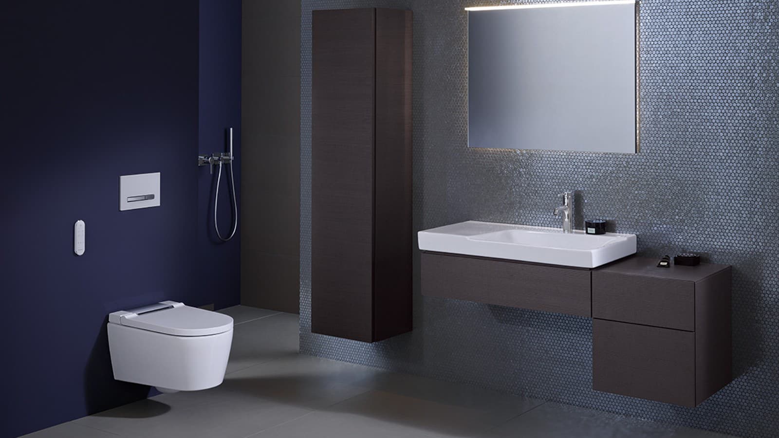 Badeværelse med Geberit AquaClean Tuma douchetoilet Badeværelse med Geberit AquaClean Tuma douchetoilet