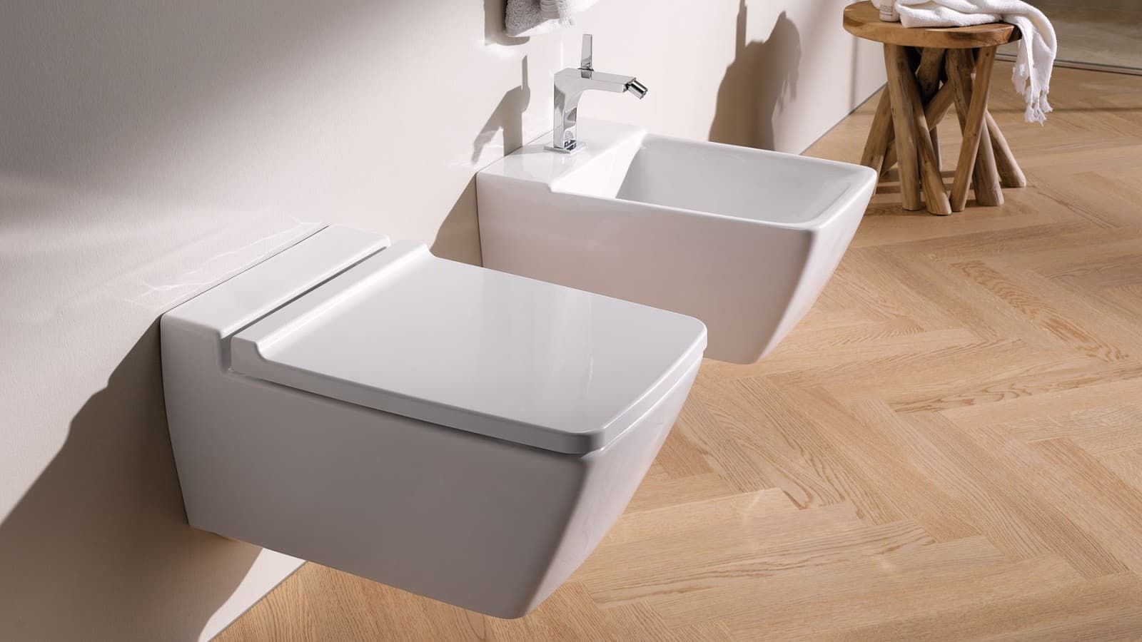 Geberit Xeno² badeværelsesserie med toilet og bidet uden overløb, med clou Geberit Xeno² badeværelsesserie med toilet og bidet uden overløb, med clou