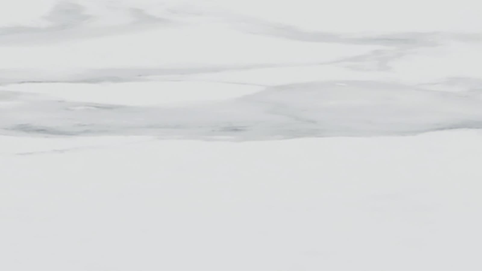 Stentøj i hvid marmor-look Stentøj i hvid marmor-look