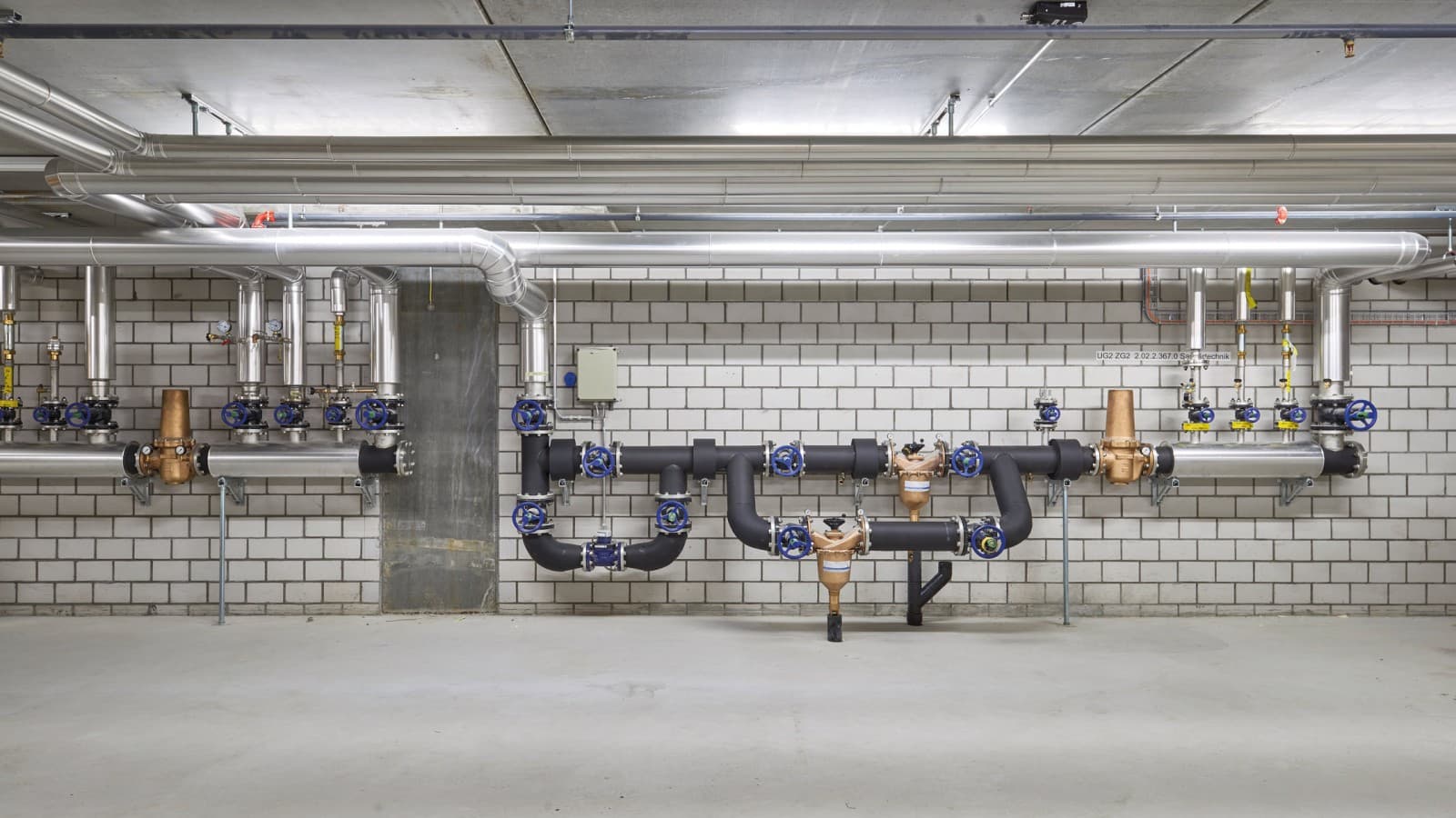 Central vandbehandling til distribution af drikkevand, som sikrer pålidelig forsyning af anlæggene med Geberit Mapress Rustfrit Central vandbehandling til distribution af drikkevand, som sikrer pålidelig forsyning af anlæggene med Geberit Mapress Rustfrit