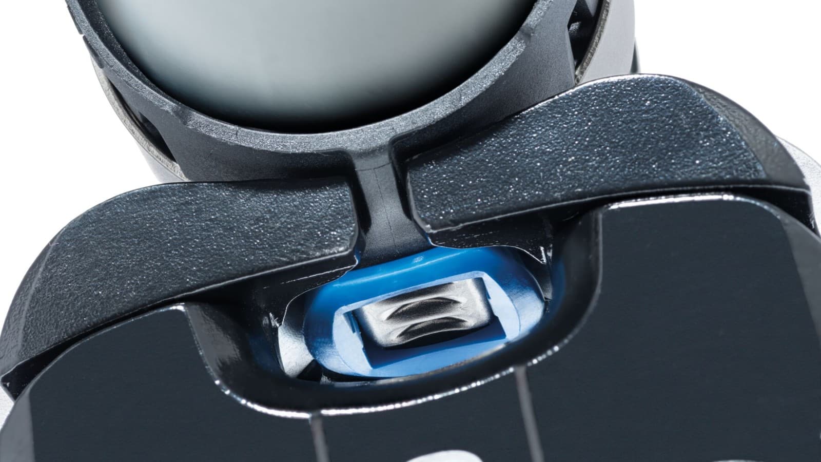 Vejledning af værktøjet gennem presseindikatoren med Geberit FlowFit. Vejledning af værktøjet gennem presseindikatoren med Geberit FlowFit.