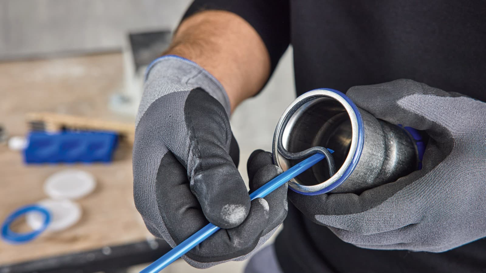 Udskiftning af O-ring i en Geberit Mapress pressfitting med Geberit O-ring-løfter Udskiftning af O-ring i en Geberit Mapress pressfitting med Geberit O-ring-løfter